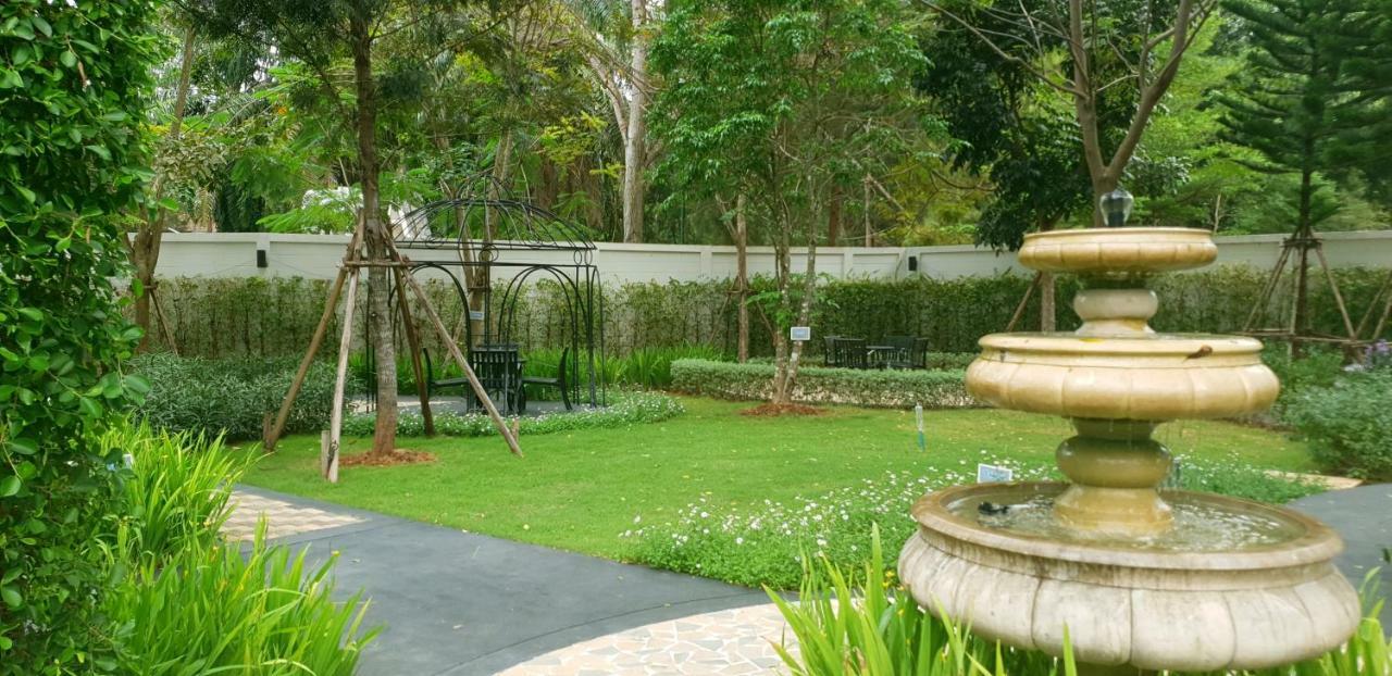 The Courtyard Khaoyai Apartment Mu Si Exterior photo